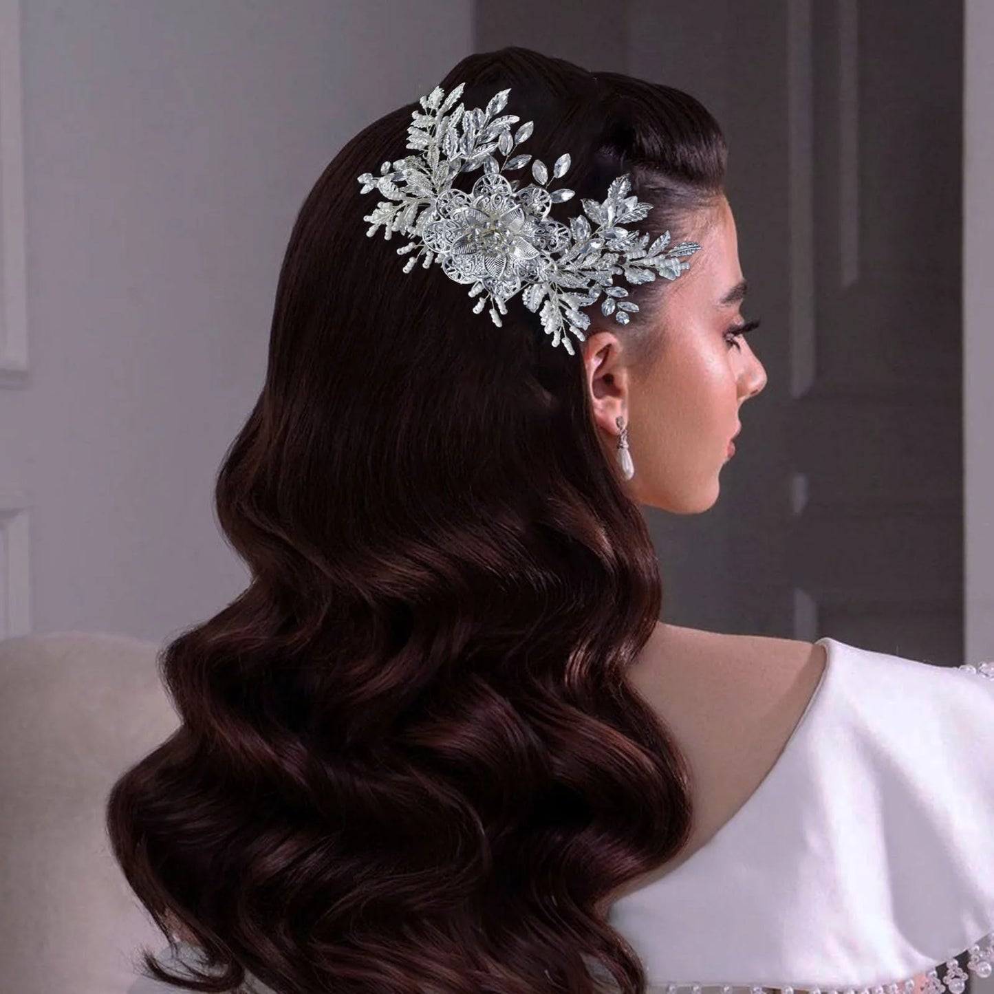 DZ099 Vintage Bridal Hair Accessories Shiny Rhinestones Handmade Women Tiara Leaves Wedding Hair Comb Flower Bridal Hairpins