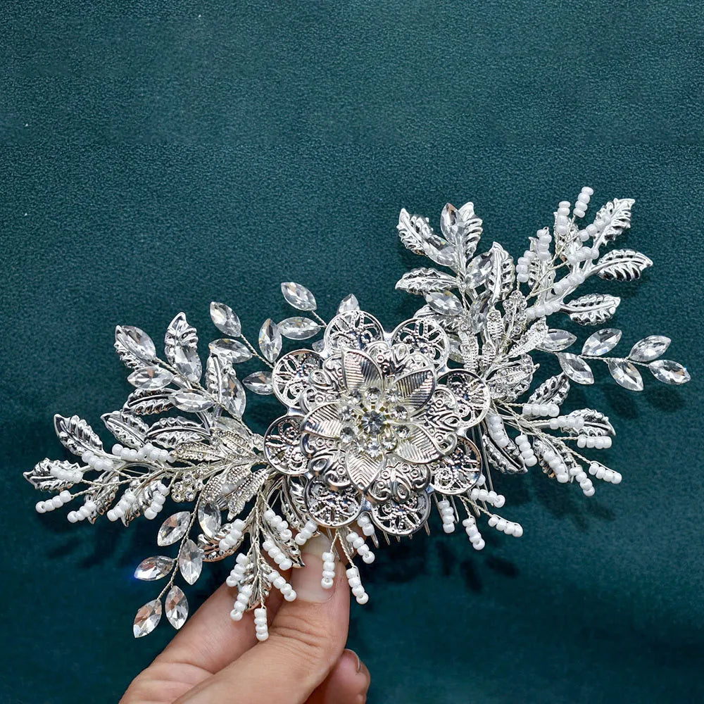 DZ099 Vintage Bridal Hair Accessories Shiny Rhinestones Handmade Women Tiara Leaves Wedding Hair Comb Flower Bridal Hairpins