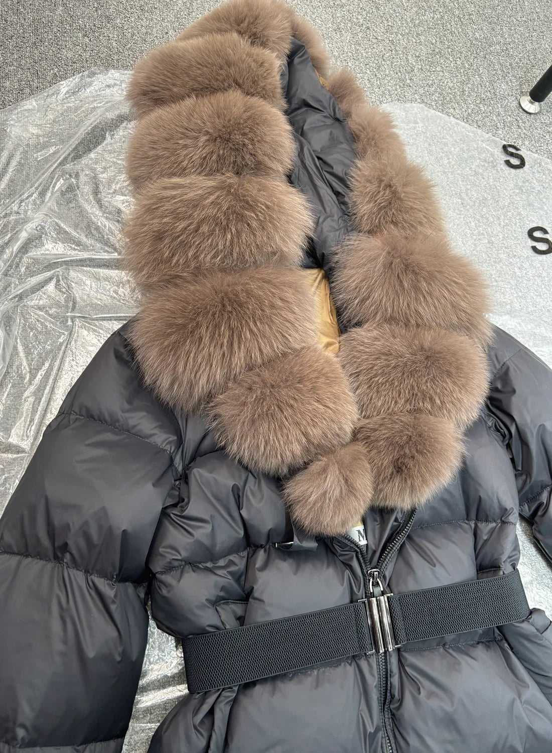 Long Winter Coat. Real Big Fox Fur Collar Belt Loose Puffer