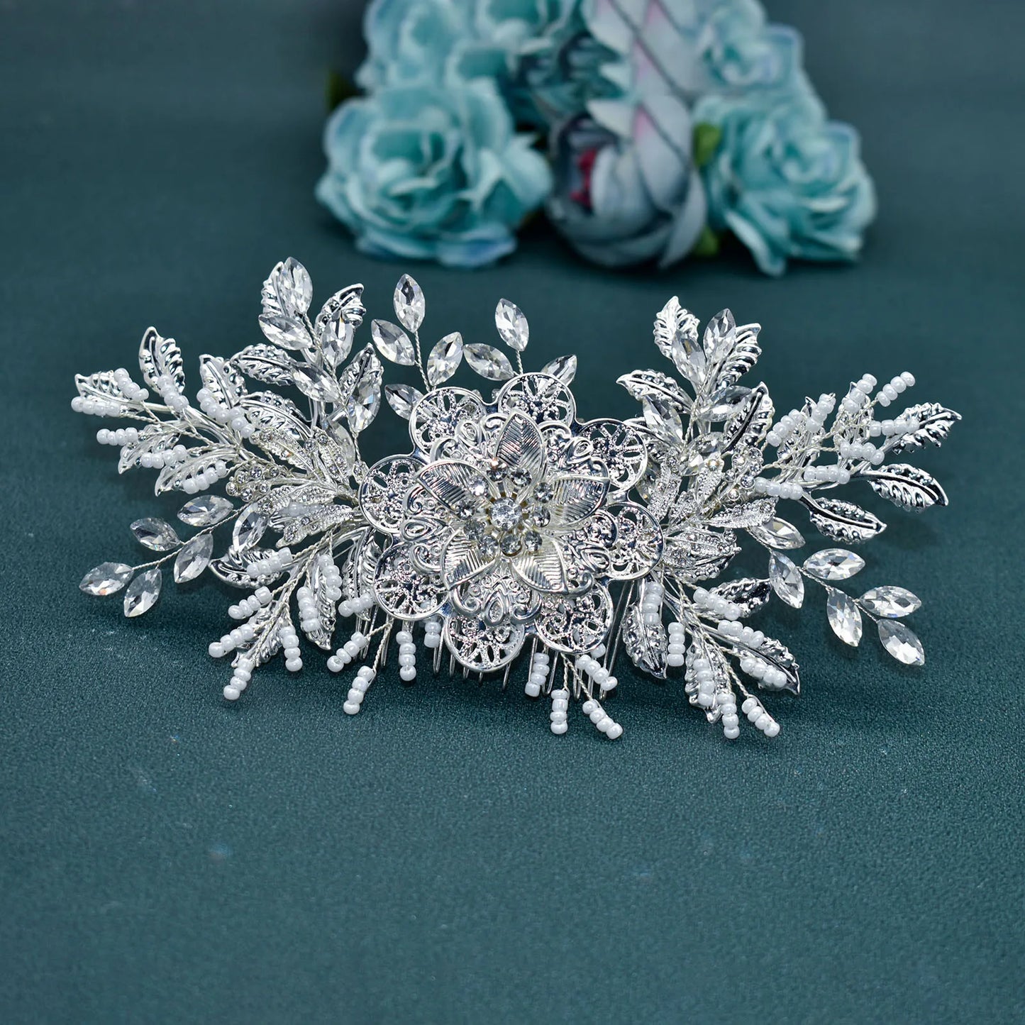 DZ099 Vintage Bridal Hair Accessories Shiny Rhinestones Handmade Women Tiara Leaves Wedding Hair Comb Flower Bridal Hairpins