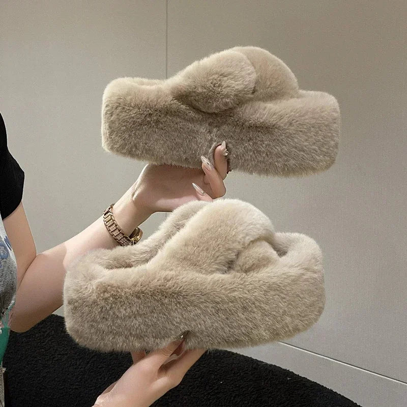 Woman Furry Ladies Faux Fur Luxury Fluffy Plush Slipper House Fuzzy Girl Platform Indoor Flat Casual sandals Round Toe Winter